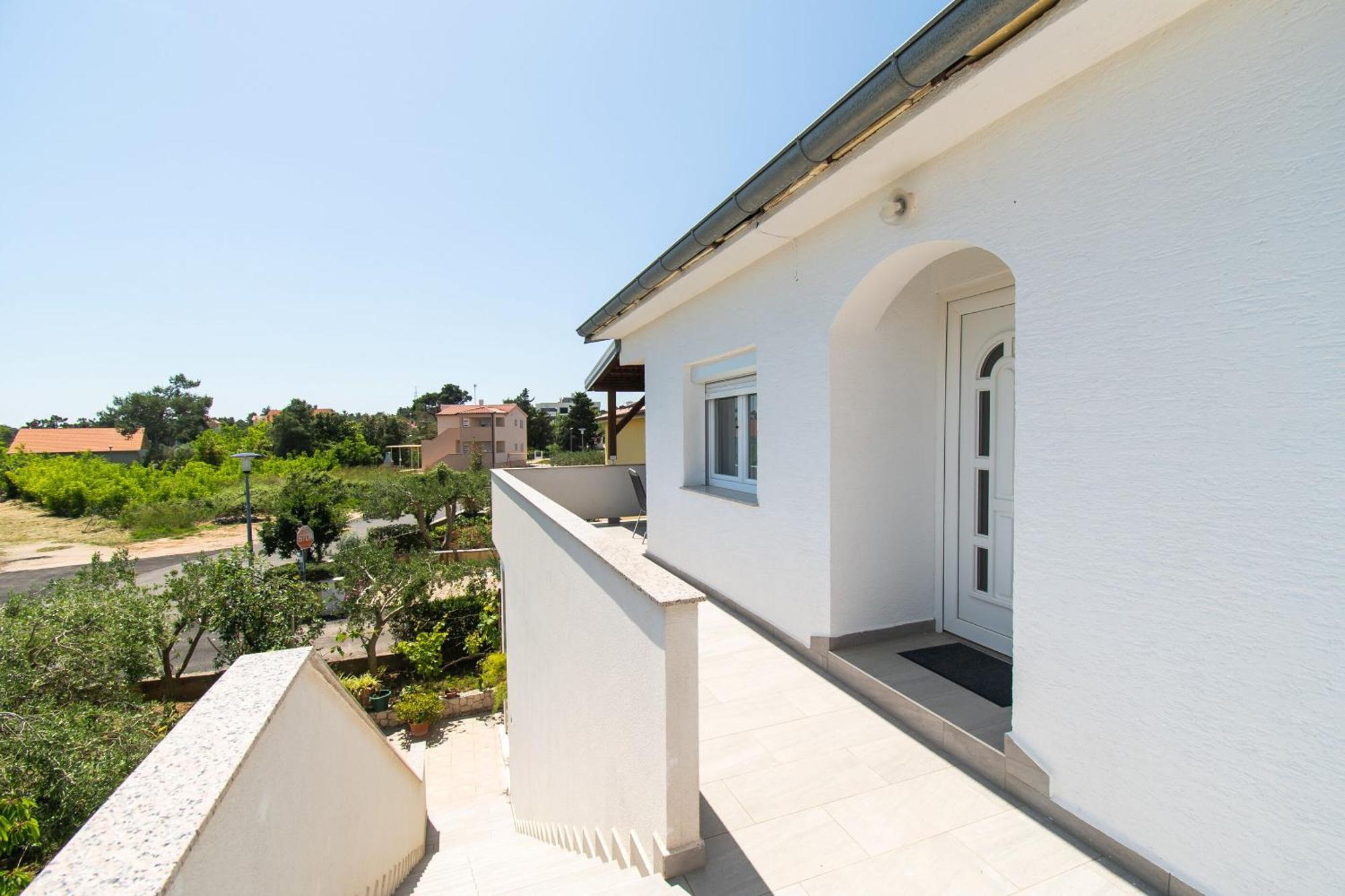 Apartments Kani Nin Exterior photo